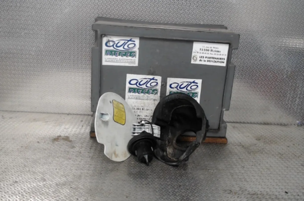 Volet de trappe carburant FIAT DOBLO 2  DOBLO 2 PHASE 1 occasion