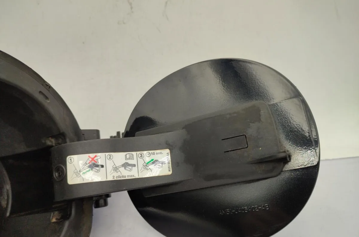Volet de trappe carburant FORD GRAND C-MAX 2 PHASE 1 occasion