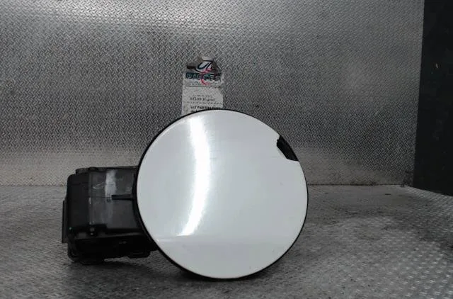 Volet de trappe carburant RENAULT MEGANE 3 MEGANE 3 PHASE 1 BREAK occasion