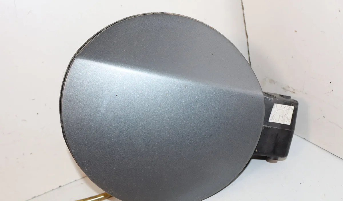 Volet de trappe carburant Volkswagen GOLF VI (5K1) 2.0 tdi (2008-2013) 5 portes occasion